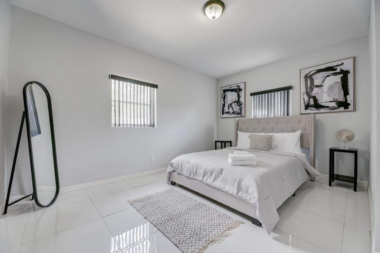 Deco Drive Miami • Near Hard Rock Stadium • South Beach • Wynwood Exterior photo