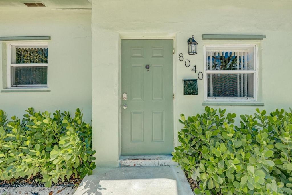 Deco Drive Miami • Near Hard Rock Stadium • South Beach • Wynwood Exterior photo